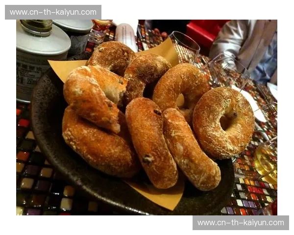 地中海的双面诱惑：用意大利的深沉，去邂逅西班牙的狂热